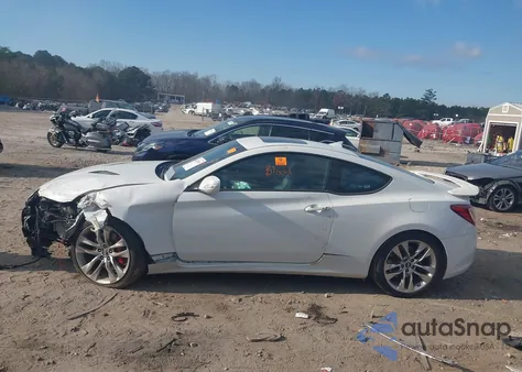 2013 Hyundai Genesis 3.8 Track z USA, uszkodzony, nr VIN KMHHU6KJ5DU096816